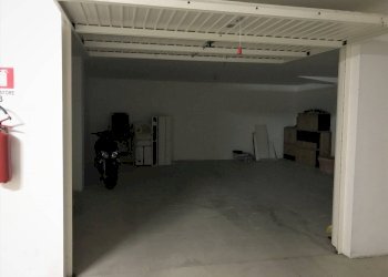 Foto 3 - Box VIA MARTIRI DELLA VIOLENZA
 
16, Vasto - foto 3