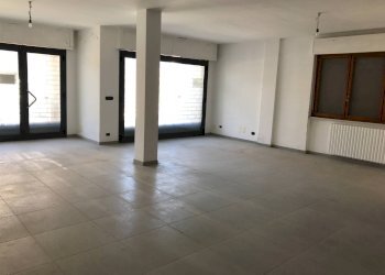 Foto 2 - Locale Commerciale via madonna dell'asilo
75, Vasto - foto 2