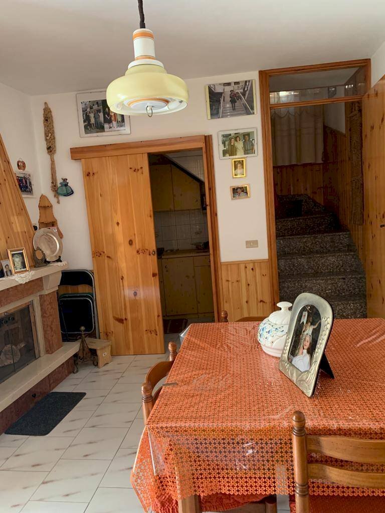 Foto 3 - Casa semi indipendente VIA CESARE BATTTISTI
 
5, Montazzoli - foto 3