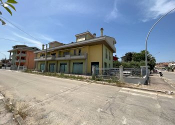 Foto 60 - Villa VIA GARGHETA, San Salvo - foto 60