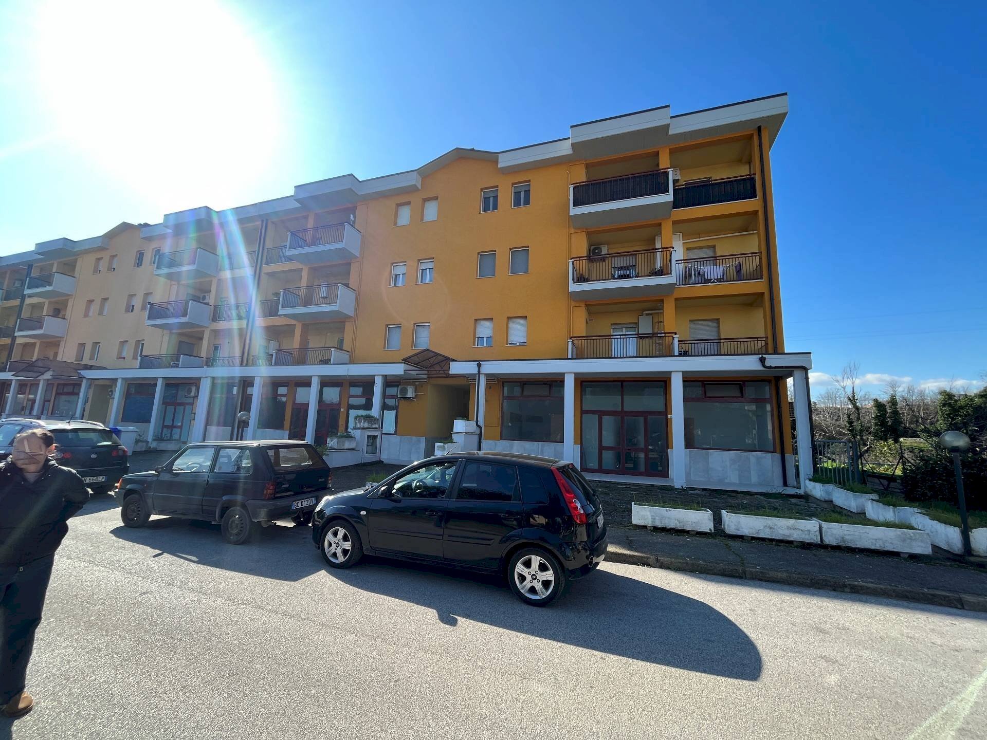 Foto 3 - Commercial Premises PIAZZA ABRUZZO, San Salvo - photo 3