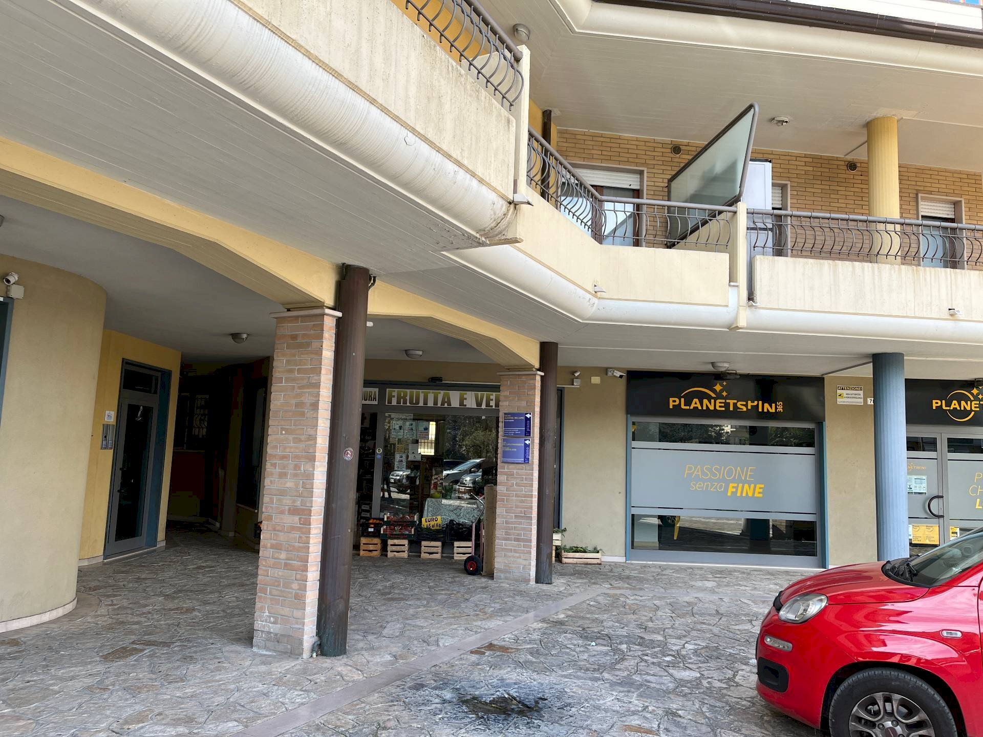 Foto 2 - Commercial Premises VIA HISTONIENSE, Vasto - photo 2