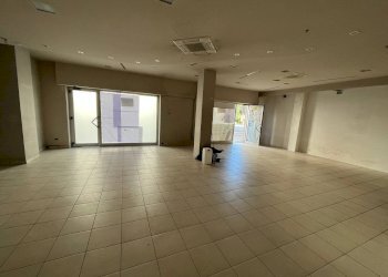 Foto 1 - Locale Commerciale VIA CICCARONE, Vasto - foto 1