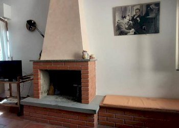 Foto 2 - Casa semi indipendente VIA UMBERTO I
 
1, Carunchio - foto 2