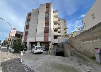 Foto 1 - Box VIA ANTONIO MARCHESANI
 
2, Vasto - foto 1