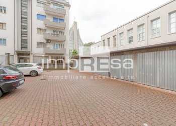 piazzale garage - Office Corso Del Popolo
 
80, Venezia - photo 20