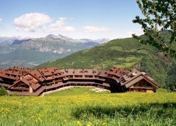 Vista del complesso stagione estiva 2 - Bilocale Località Montecampione, Pisogne - foto 1