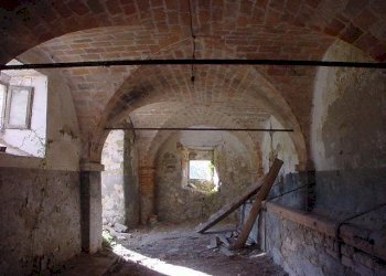 Vista interna della villa 4 - Villa Strada Provinciale, Ascoli Piceno - foto 11