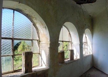 Vista particolare del loggiato 2 - Villa Strada Provinciale, Ascoli Piceno - foto 18