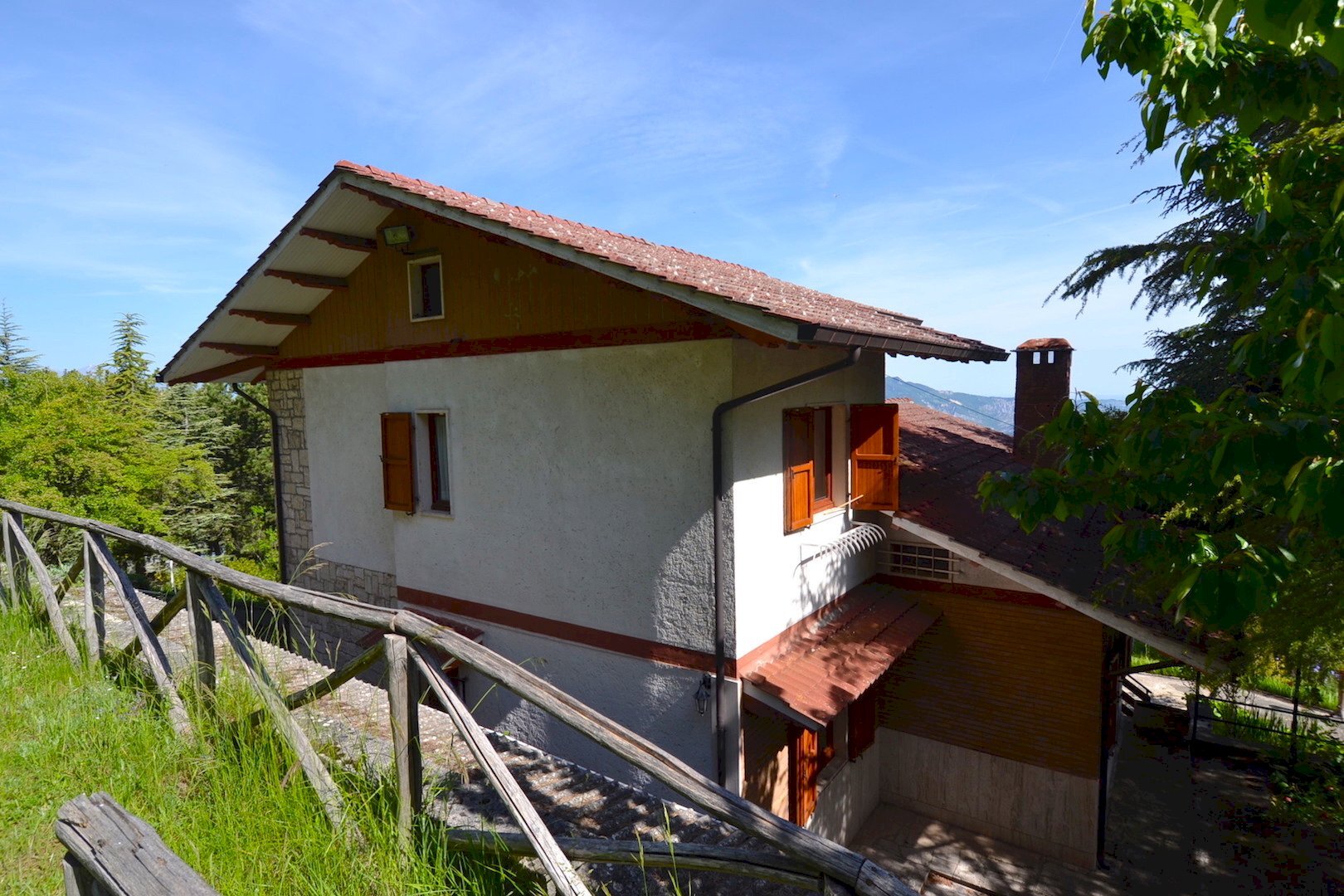 zona retriostante della villa - Villa Colle San Marco, Ascoli Piceno - photo 2