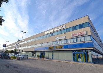 Foto 2 - Locale Commerciale Via Pasubio, San Benedetto del Tronto - foto 2