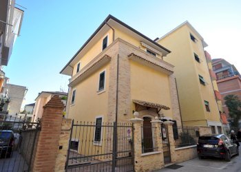 Foto 62 - Villa Via Livenza
 
3, San Benedetto del Tronto - photo 62