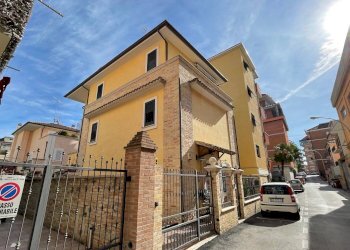 Foto 69 - Villa Via Livenza
 
3, San Benedetto del Tronto - photo 69