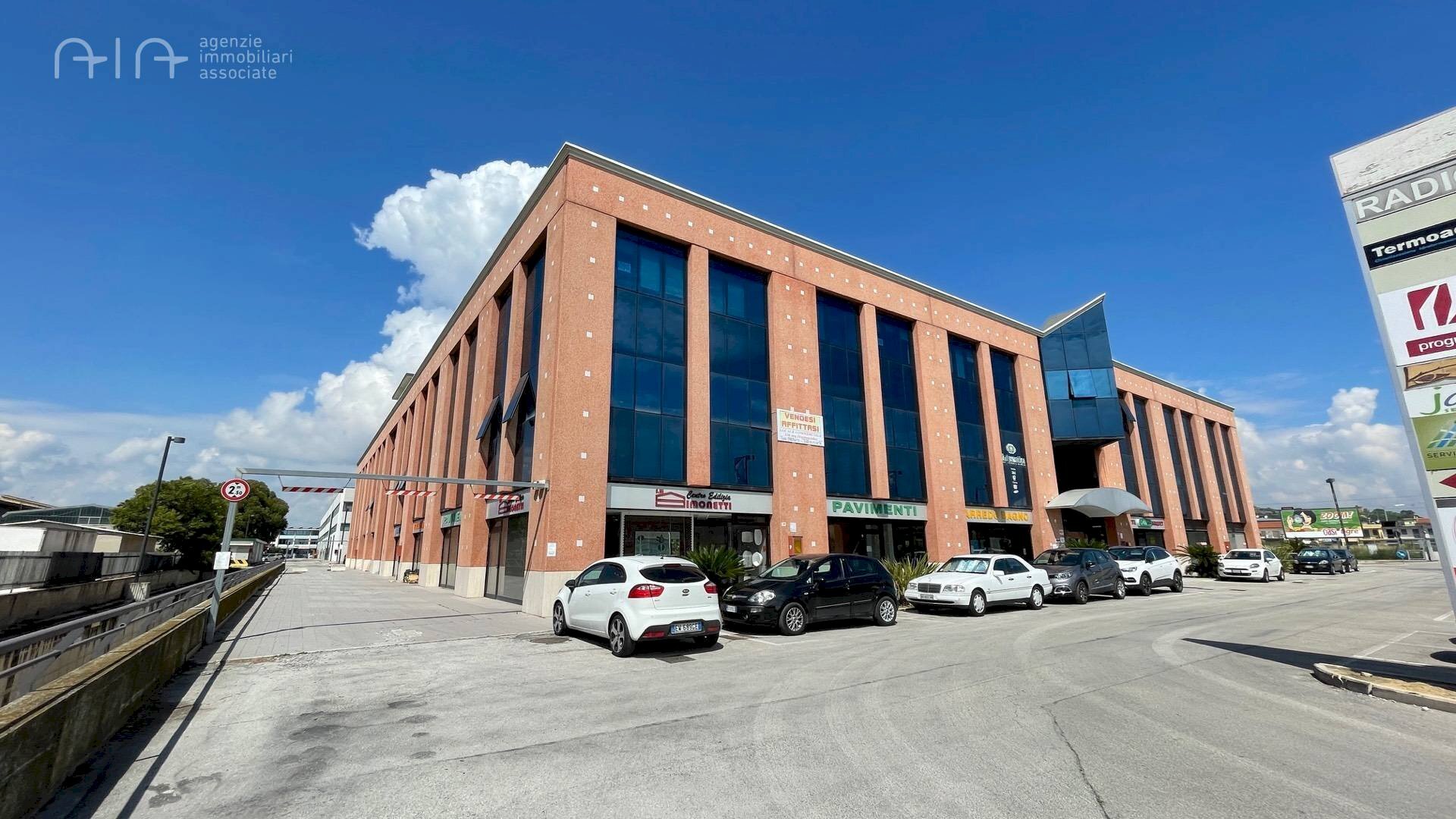 Foto 1 - Office VIA PASUBIO, San Benedetto del Tronto - photo 1