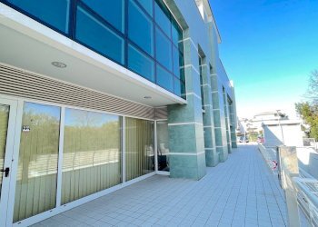 Foto 25 - Office Via Goffredo da Buglione
 
26, San Benedetto del Tronto - photo 24