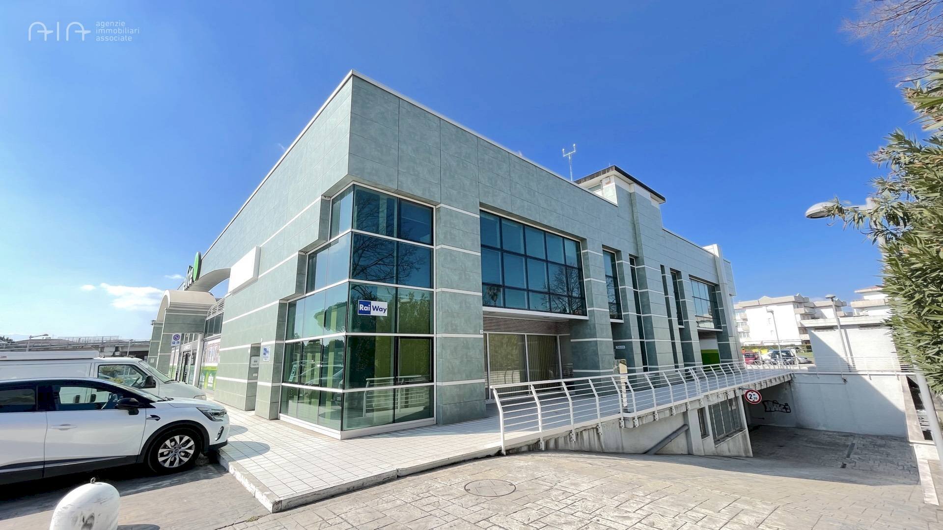 Foto 3 - Office Via Goffredo da Buglione
 
26, San Benedetto del Tronto - photo 3