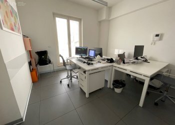 Foto 4 - Office Via Goffredo da Buglione
 
26, San Benedetto del Tronto - photo 4