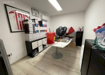 Foto 18 - Laboratory Via ischia I
 
128, Grottammare - photo 18