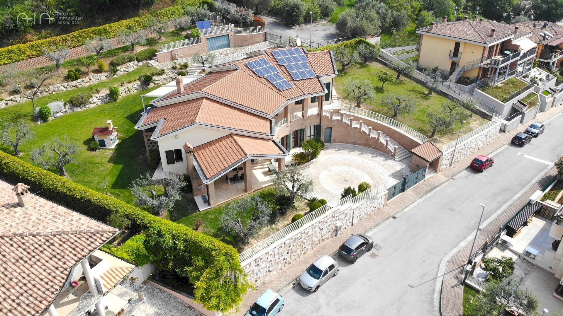 Foto 1 - Villa Via Maestri del Lavoro
 
28, Castel di Lama - foto 1