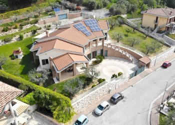 Foto 1 - Villa Via Maestri del Lavoro
 
28, Castel di Lama - foto 1