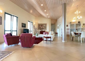 Foto 9 - Villa Via Maestri del Lavoro
 
28, Castel di Lama - foto 9