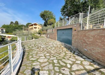 Foto 41 - Villa Via Maestri del Lavoro
 
28, Castel di Lama - foto 41