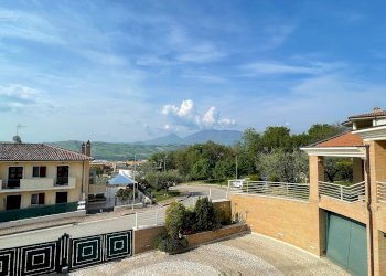 Foto 61 - Villa Via Maestri del Lavoro
 
28, Castel di Lama - foto 61