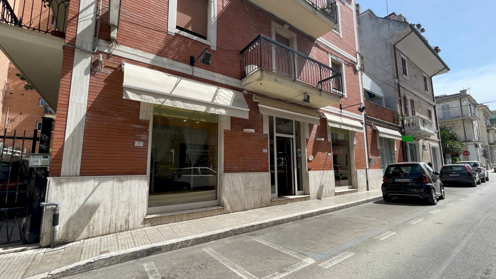Foto 1 - Commercial Activity Via Balilla
 
13, San Benedetto del Tronto - photo 1