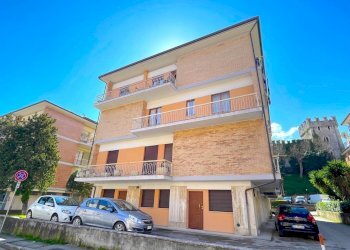 Foto 3 - Apartment Via Foligno
 
15, Ascoli Piceno - photo 3