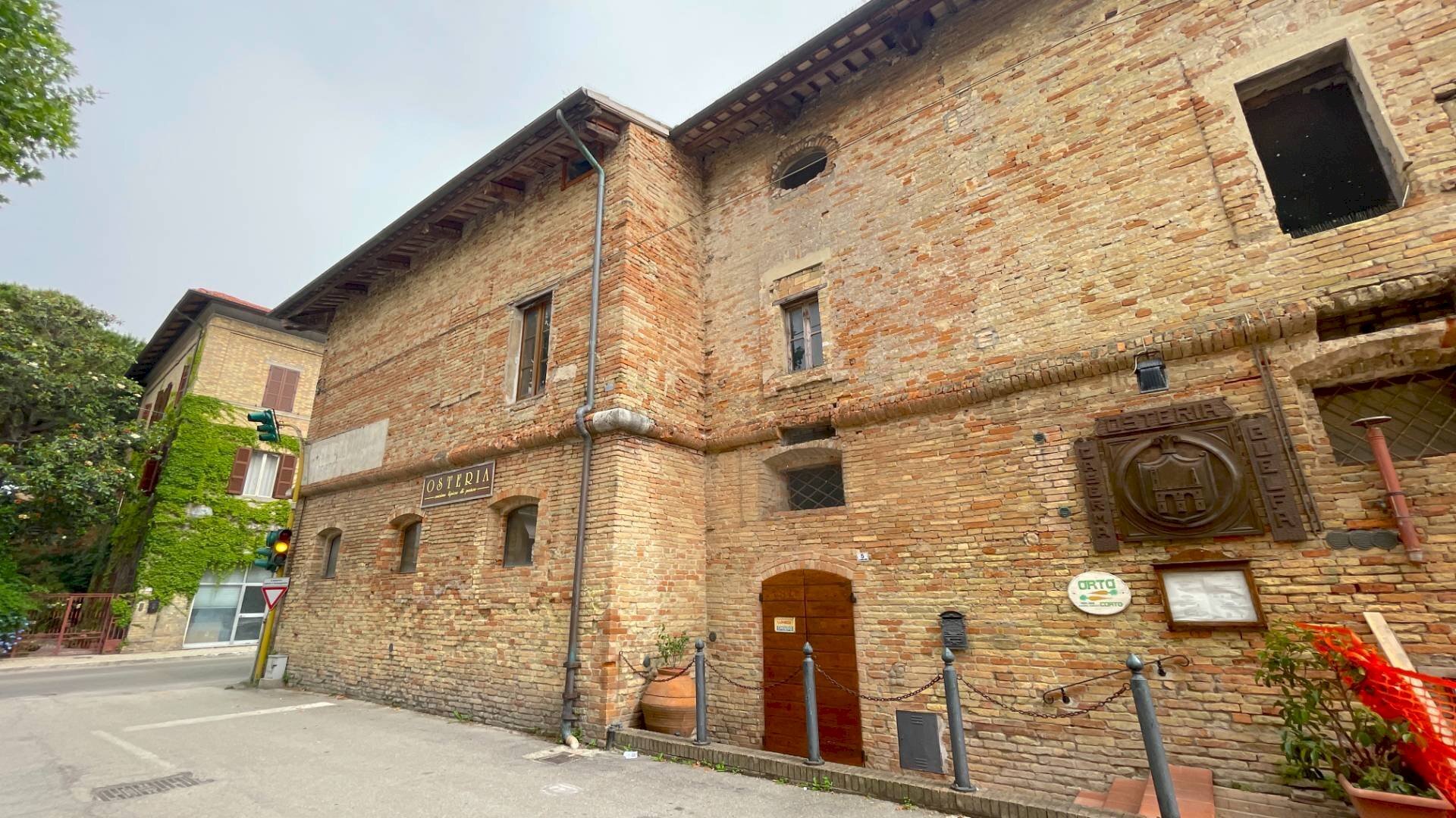 Foto 1 - Commercial Activity Via Caserma Guelfa
 
5, San Benedetto del Tronto - photo 1