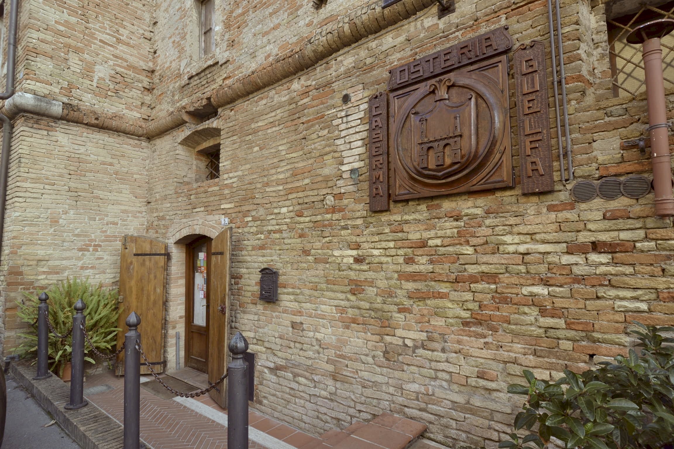 Foto 3 - Commercial Activity Via Caserma Guelfa
 
5, San Benedetto del Tronto - photo 3