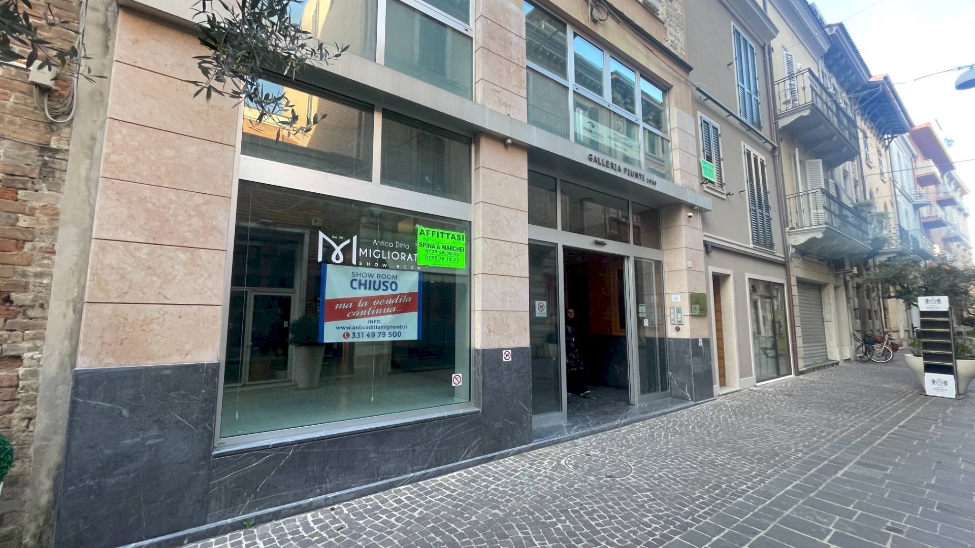 Foto 2 - Commercial Premises Via XX Settembre
34, San Benedetto del Tronto - photo 2