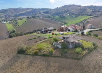 Foto 14 - Villa Contrada Tronto (zona San Martino )
 
snc, Ancarano - foto 14