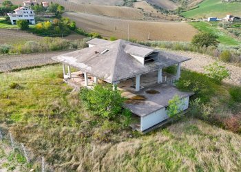 Foto 29 - Villa Contrada Tronto (zona San Martino )
 
snc, Ancarano - foto 29