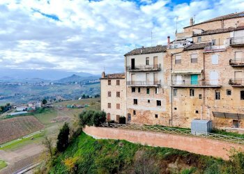 Foto 1 - Casa indipendente Via Stringone
 
13 / 15, Castignano - foto 1