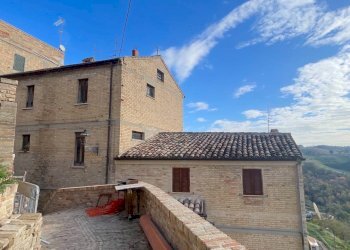 Foto 23 - Casa indipendente Via Stringone
 
13 / 15, Castignano - foto 23