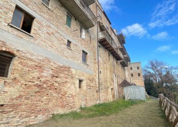 Foto 42 - Casa indipendente Via Stringone
 
13 / 15, Castignano - foto 42