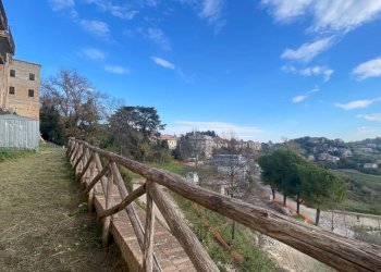 Foto 43 - Casa indipendente Via Stringone
 
13 / 15, Castignano - foto 43