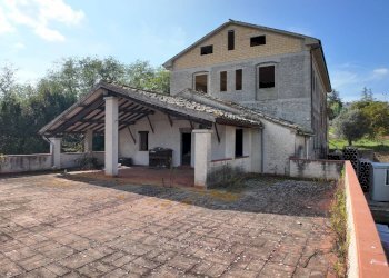 Foto 17 - Rustico Via Madonna delle Piane
 
snc, Acquaviva Picena - foto 17