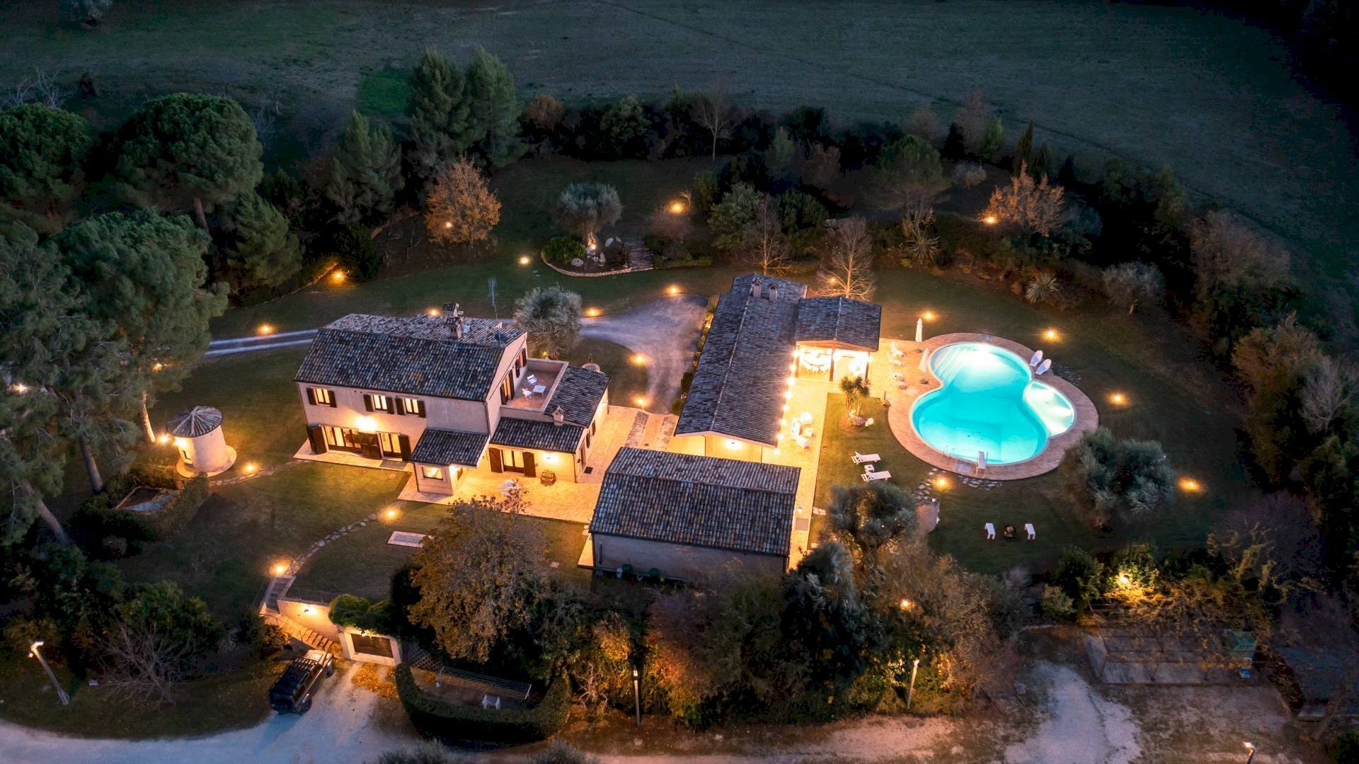 Foto 1 - Rustic CONTRADA GRAZIE
 
12, Civitanova Marche - photo 1