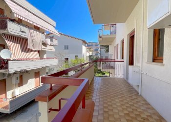 Foto 12 - Quadrilocale Via Emilia
 
12, Alba Adriatica - foto 12