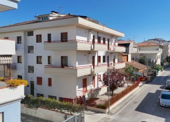 Foto 55 - Appartamento Via Emilia
 
12, Alba Adriatica - foto 55
