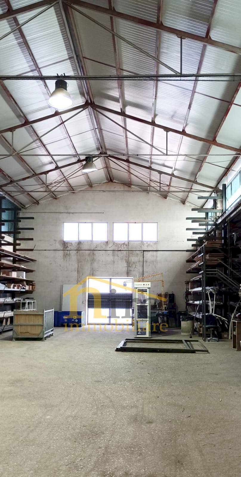 Foto 2 - Capannone via camillo benso conte di cavour, San Giovanni Teatino - foto 2