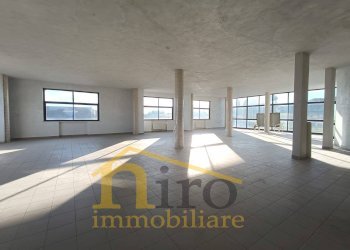 Foto 1 - Ufficio Strada Lungofino, Città Sant'Angelo - foto 1