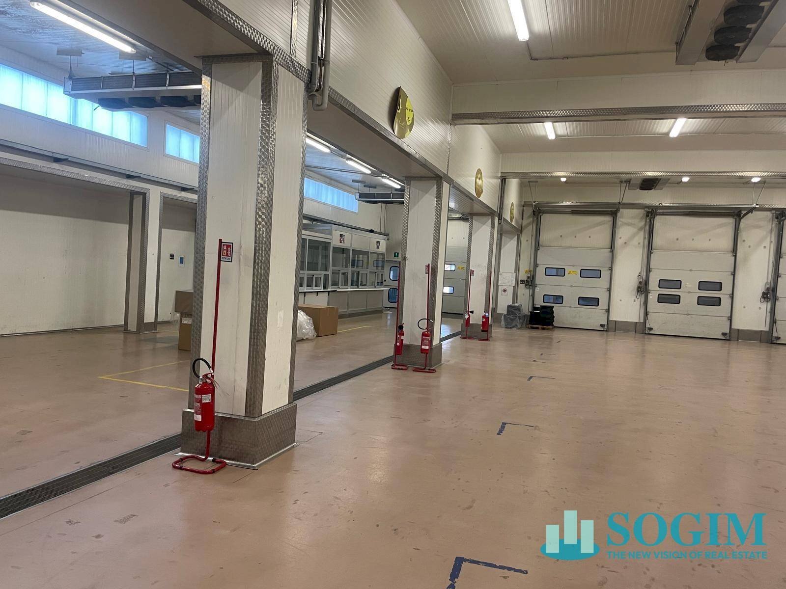 Foto 2 - Capannone via don colli, Triuggio - foto 2