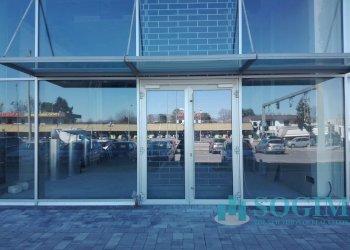 foto esterna - Commercial Premises Via Circonvallazione, Busnago - photo 4