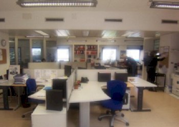 Open space 1° p. - Ufficio VIA  ARCHIMEDE
 
32, Corsico - foto 5