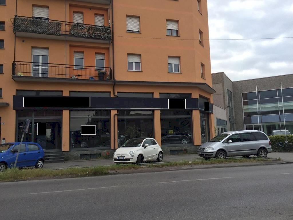 Foto 2 - Commercial Premises Limbiate - photo 2