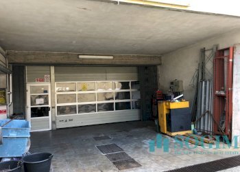 foto esterna - Commercial Premises strada statale sempione, Busto Arsizio - photo 5