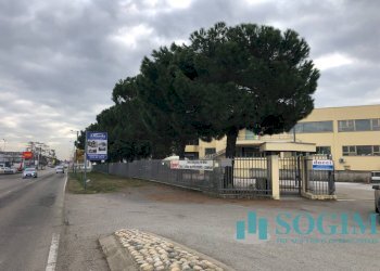 foto esterna - Commercial Premises strada statale sempione, Busto Arsizio - photo 7